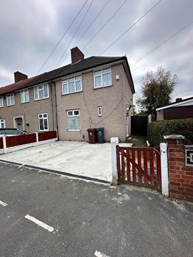 4 Bedroom Terraced House To Rent In Valence Wood Road, Dagenham, RM18