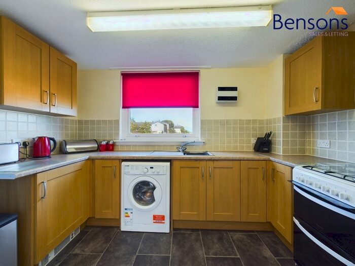 1 Bedroom Flat To Rent In Westwood Hill, East Kilbride, South Lanarkshire, G75