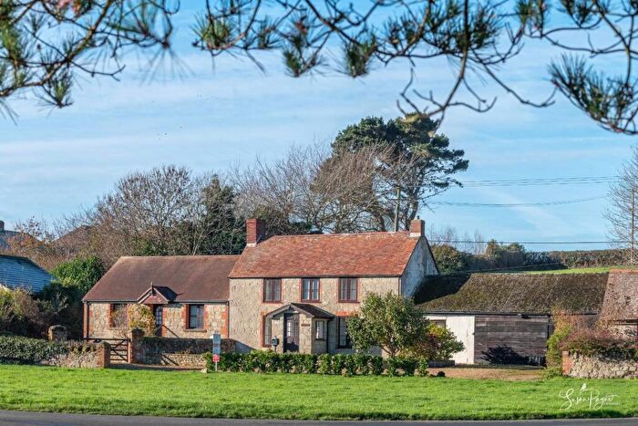 3 Bedroom Cottage For Sale In Chale Green, Ventnor, PO38