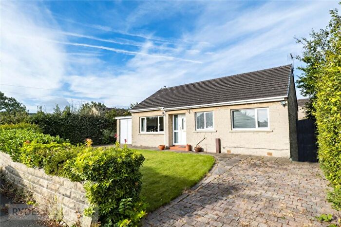 2 Bedroom Bungalow For Sale In Blakeholme Close, Slaithwaite, Huddersfield, West Yorkshire, HD7