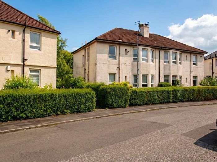 2 Bedroom Flat For Sale In Kelburne Oval, Paisley, PA1