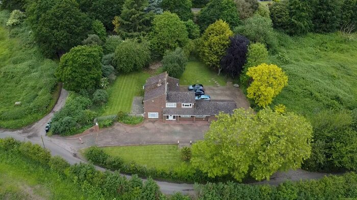 4 Bedroom Detached House For Sale In Button Street, Swanley, BR8