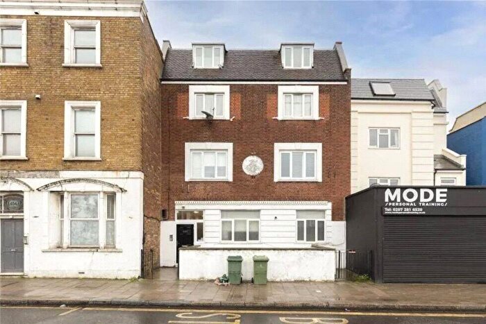 3 Bedroom Apartment To Rent In Hornsey Road, London, N19