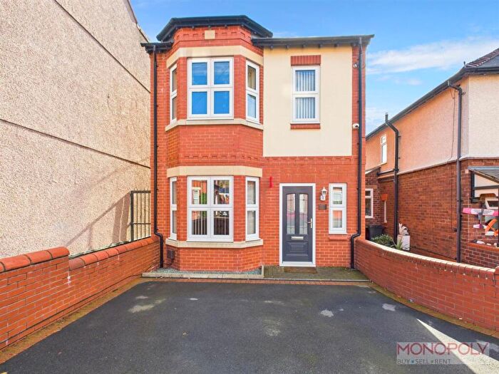 3 Bedroom Detached House For Sale In Beechley Road, Wrexham, LL13
