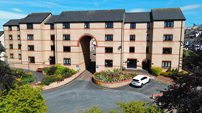 1 Bedroom Flat For Sale In Alexandra Court, Barnstaple, EX32