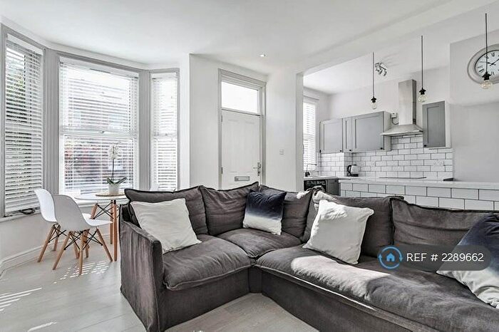 5 Bedroom Terraced House To Rent In Grimthorpe Place, Leeds, LS6