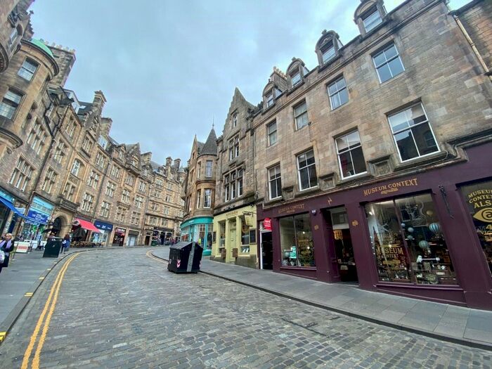 1 Bedroom Flat To Rent In Cockburn Street, Edinburgh, EH1