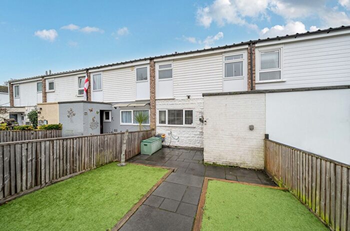 3 Bedroom Terraced House For Sale In Bunting Gardens, Waterlooville, Hampshire, PO8