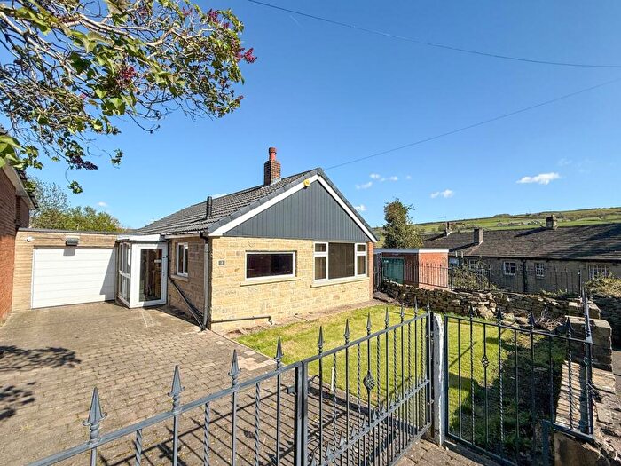 2 Bedroom Bungalow For Sale In Spring Lane, Holmfirth, HD9