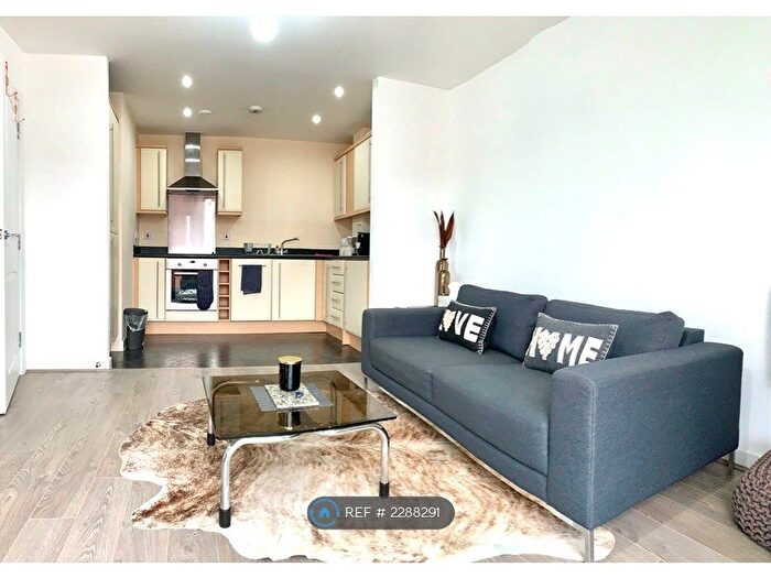 1 Bedroom Flat To Rent In The Junction, Slough, SL2