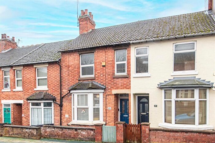 2 Bedroom Terraced House For Sale In Roundhill Road, Kettering, NN15