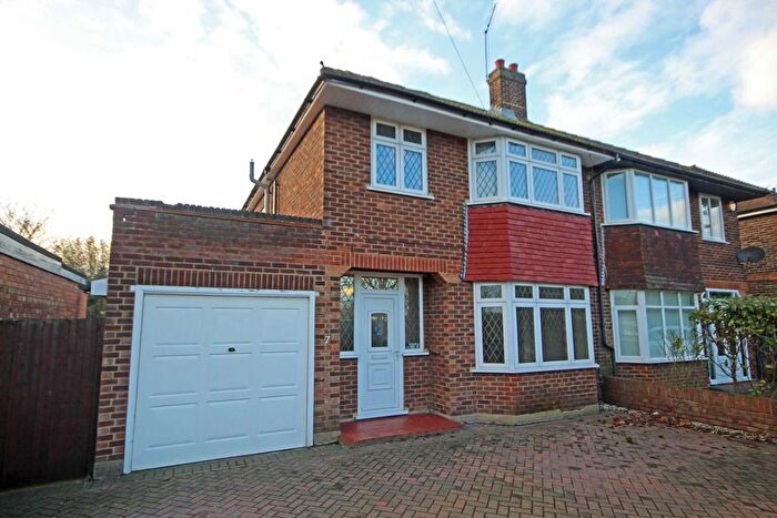 3 Bedroom Semi Detached House To Rent In Vicarage Road, Sunbury-On-Thames, TW16