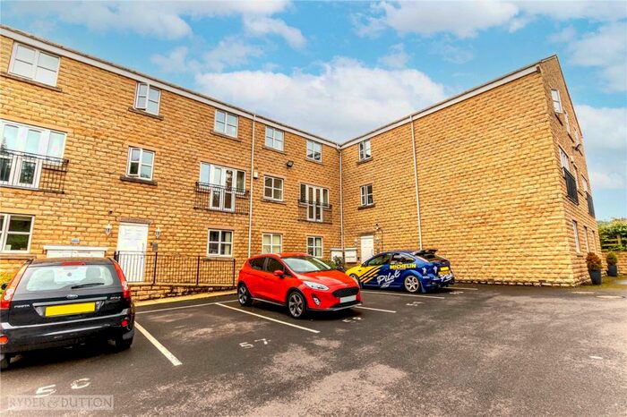 2 Bedroom Apartment To Rent In Croft Court, Mount Lane, Rastrick, Brighouse, HD6