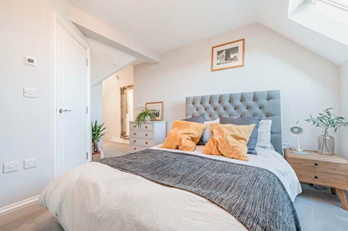 2 Bedroom Apartment To Rent In Kingston Bagpuize, Oxfordshire, OX13