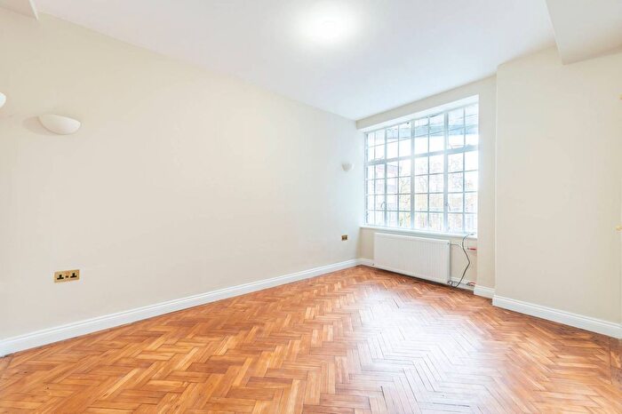 1 Bedroom Flat For Sale In Queensway, Queensway, London, W2