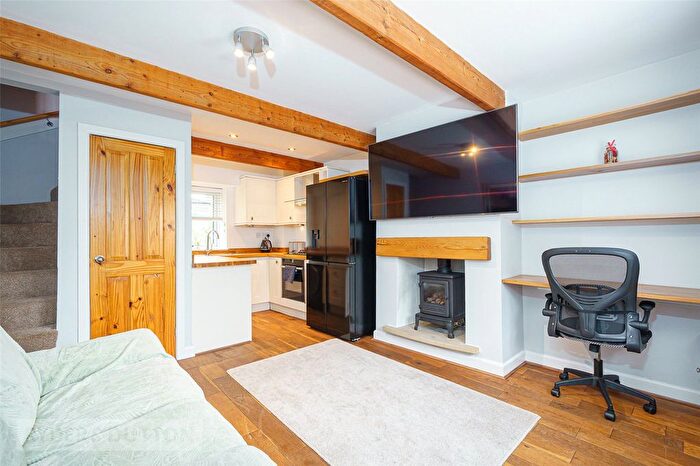 1 Bedroom Terraced House For Sale In Warley Town Lane, Halifax, West Yorkshire, HX2