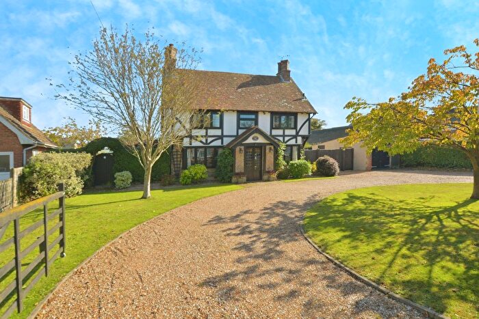 3 Bedroom Detached House For Sale In Warren Road, Littlestone, New Romney, Kent, TN28