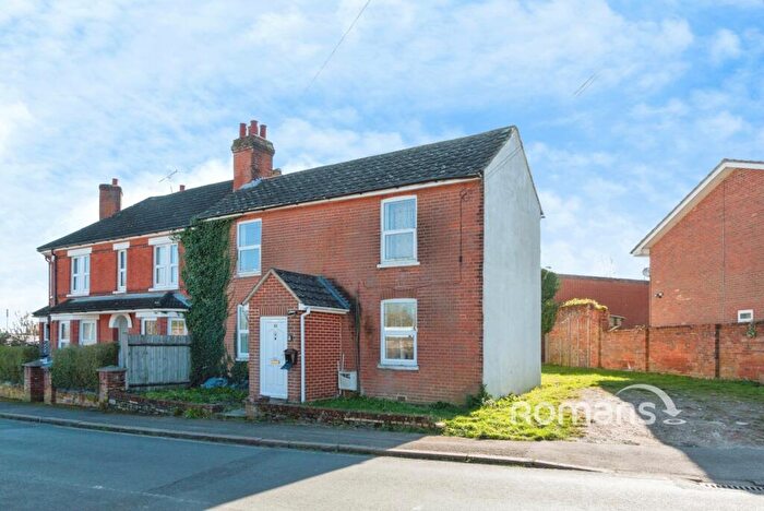 4 Bedroom House To Rent In Alexandra Road, Aldershot, Hampshire, GU11