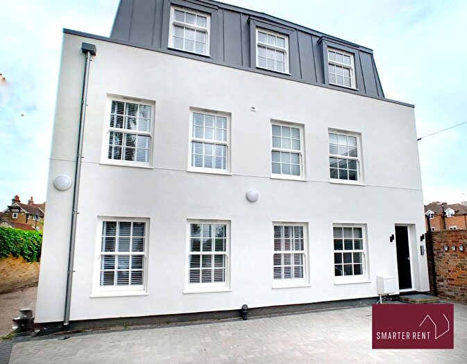 1 Bedroom Flat To Rent In Eton Court, Windsor, SL4