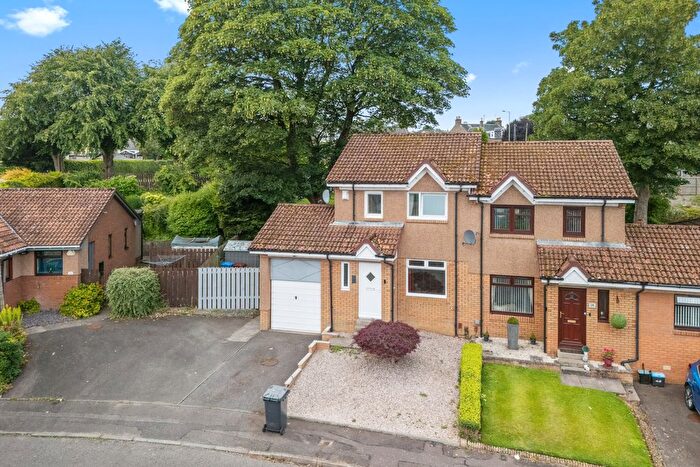 3 Bedroom Semi-Detached House For Sale In Jacobson Terrace, Dundee, DD3