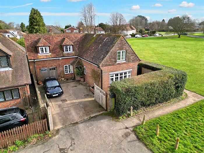 4 Bedroom Detached House For Sale In The Lees, Challock, Ashford, TN25