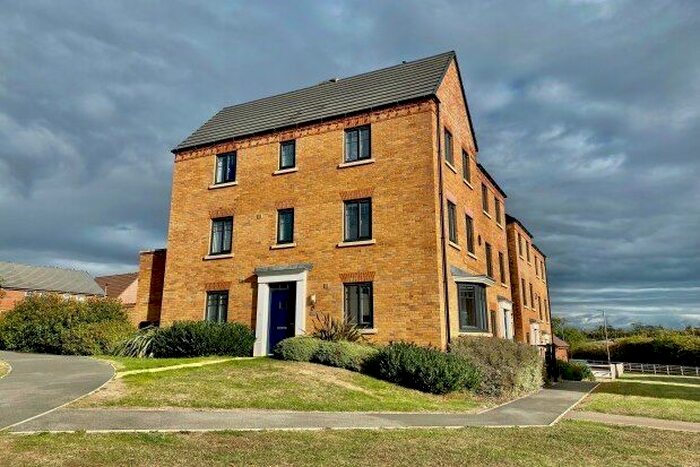 4 Bedroom Semi-Detached House To Rent In Cicero Crescent, Milton Keynes, MK11