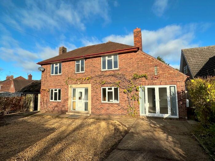 4 Bedroom Detached House To Rent In Bridge End Road, Grantham, NG31