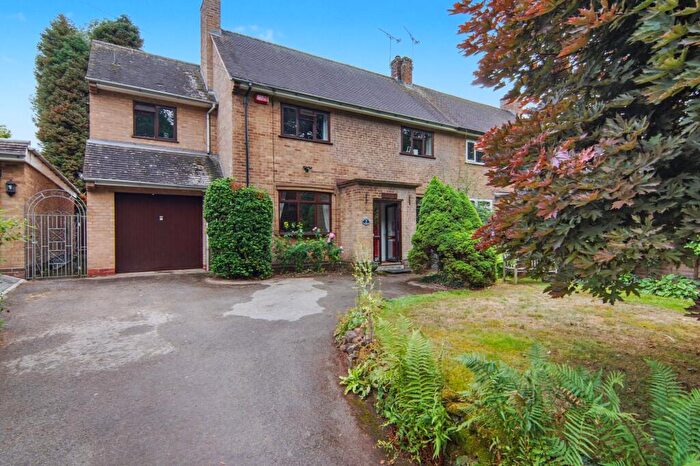 4 Bedroom Semi-Detached House For Sale In Meriden Road, Berkswell, CV7