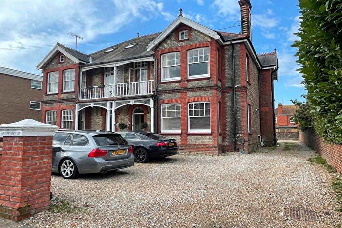 1 Bedroom Flat To Rent In Downview Road, Worthing, BN11
