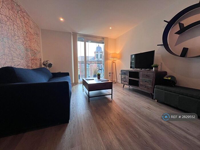 1 Bedroom Flat To Rent In Cannon Court, London, EC1V