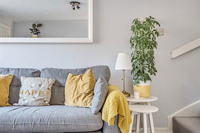 2 Bedroom Semi-Detached House For Sale In Ashcombe Crescent, North Common, Bristol, BS30