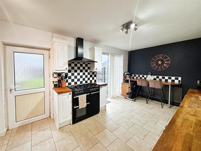 3 Bedroom Semi-Detached House For Sale In Whittington Drive, Ratby, Leicester, LE6