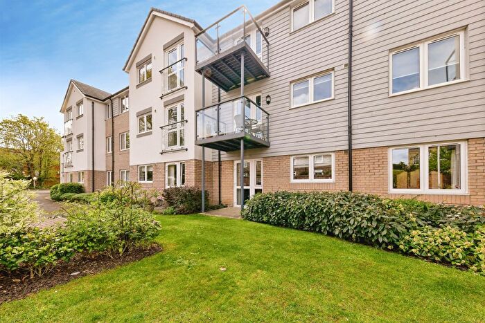 1 Bedroom Flat For Sale In Wratten Road West, Hitchin, SG5