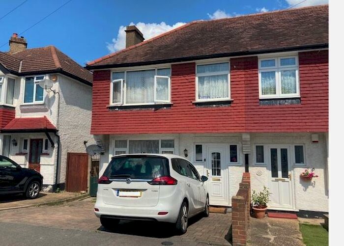 3 Bedroom Semi-Detached House To Rent In Poulton Avenue, Sutton, SM1