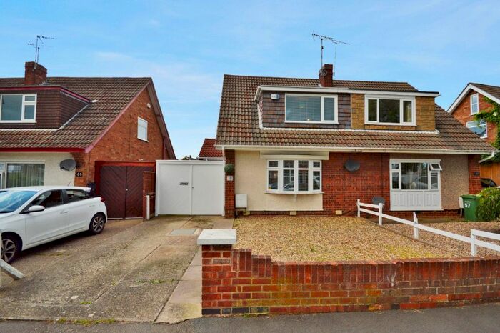 3 Bedroom Semi-Detached House To Rent In Cornwall Road, Fairfield Estate, Leicester LE18