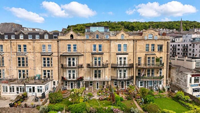 1 Bedroom Flat For Sale In **Sea Front Location**Period Ground Floor Flat**Balcony With Amazing Coastal Views**, BS23