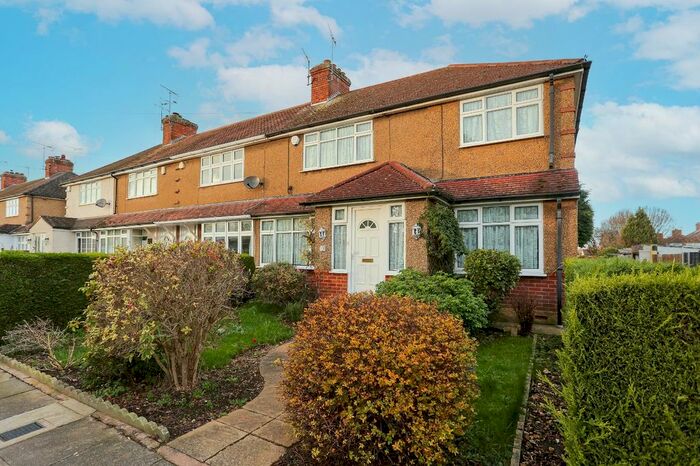 4 Bedroom End Of Terrace House To Rent In Kingswood Road, Watford, Hertfordshire, WD25