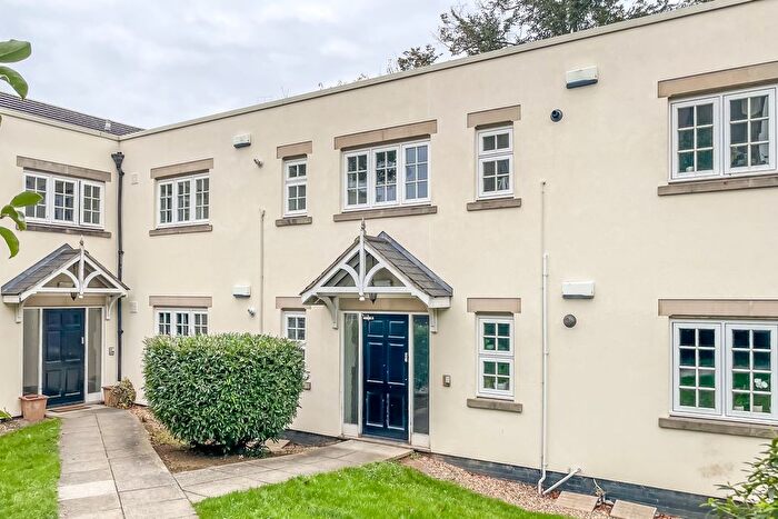 2 Bedroom Flat For Sale In Church Street, Wellingborough, NN8