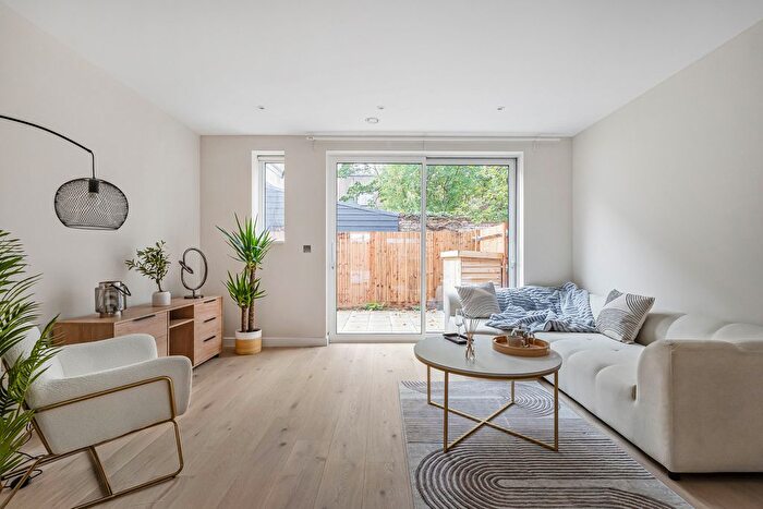3 Bedroom Mews For Sale In Unit C The Warwick, Ealing, W5