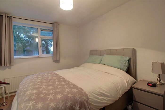 3 Bedroom End Of Terrace House For Sale In Carmarthen Close, Farnborough, Hampshire, GU14