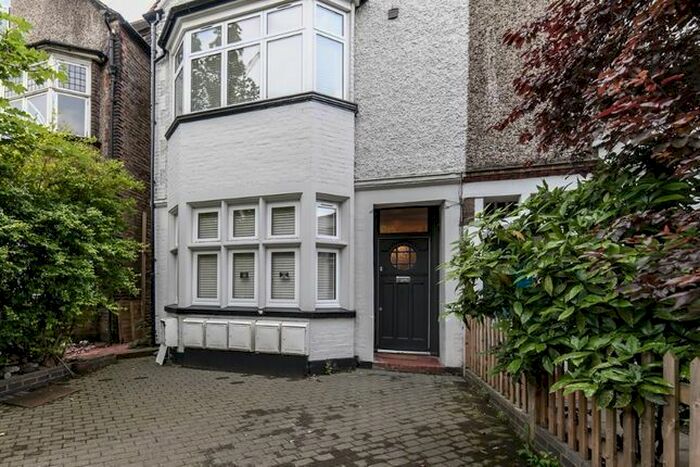 1 Bedroom Flat To Rent In Drewstead Road, Streatham, SW16