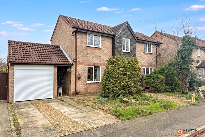 4 Bedroom Detached House For Sale In Wycliffe Grove, Werrington, Peterborough, PE4