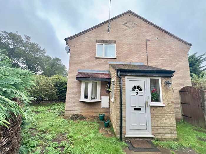 3 Bedroom End Of Terrace House To Rent In Lamport Court, King's Lynn, PE30
