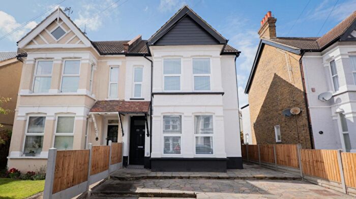 7 Bedroom Semi Detached House To Rent In Honiton Road, Southend-On-Sea, SS1