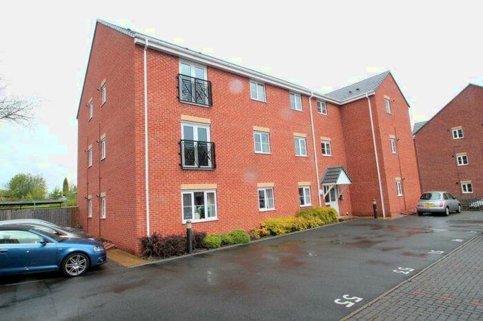 2 Bedroom Apartment To Rent In The Infield, Halesowen, West Midlands, B63