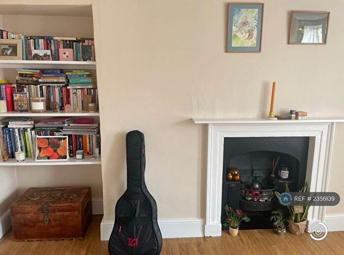 1 Bedroom Flat To Rent In Lambridge Place, Bath, BA1