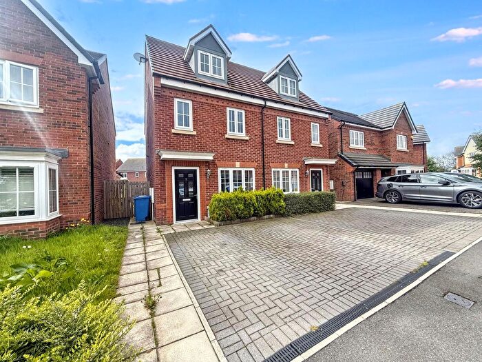 3 Bedroom Town House For Sale In Barbary Way, Cramlington, NE23