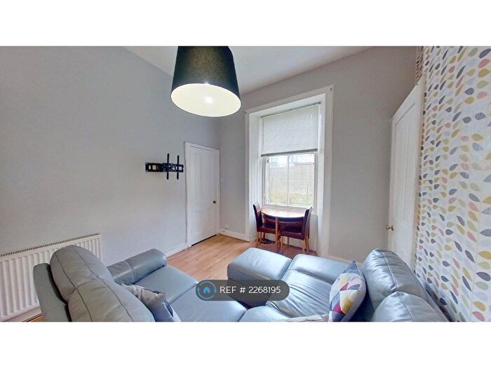 2 Bedroom Flat To Rent In Maxwell Street, Edinburgh, EH10