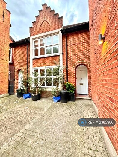 1 Bedroom Flat To Rent In Latchmere Road, London, SW11