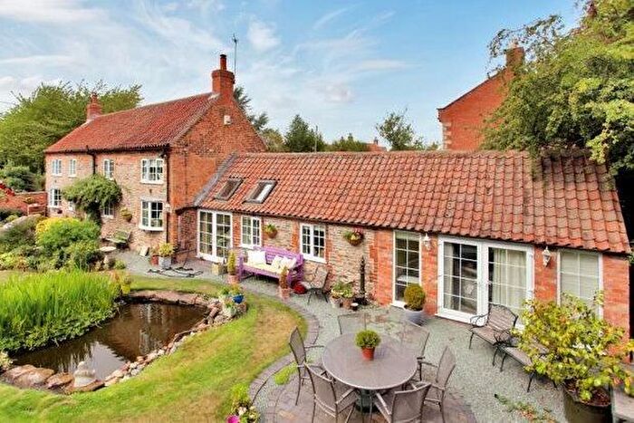 4 Bedroom Cottage To Rent In Hawksworth, Nottingham, NG13